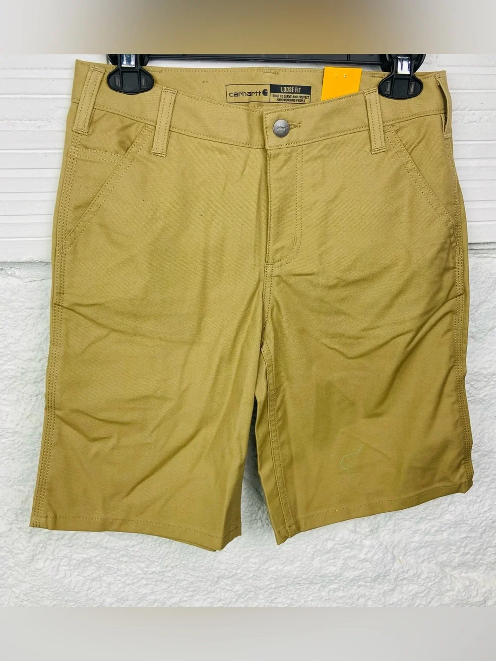 NWT Carhartt rugged professional loose fit Tan Work Bermudas - Straight Fit SZ 4